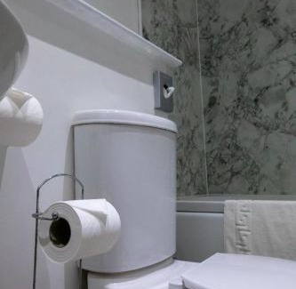 Fulbeck Bed & Breakfast | Family-Friendly Retreat at The Hare and Hounds - 8.4/10