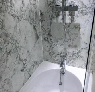 Fulbeck Bed & Breakfast | Family-Friendly Retreat at The Hare and Hounds - 8.4/10