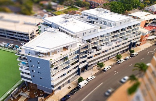 Terrigal Apartment | Discover The Harmony Suite: Oceanfront Escape with Wifi