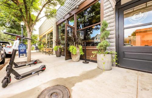 Harrison Boulevard House | Family-Friendly Retreat at The Harrison House - 4 Stars