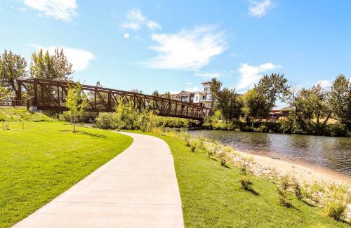 Harrison Boulevard House | Family-Friendly Retreat at The Harrison House - 4 Stars