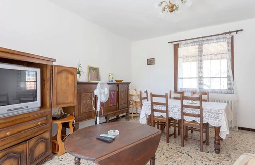 Savignargues House | Unforgettable Getaway at The Harvesters' House with Pool