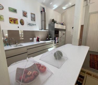Esperaza House | Guest Rated 10/10 at The Hat Factory: Family-Friendly Stay