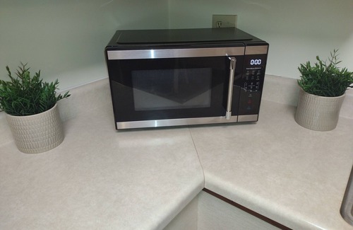 Franklin Apartment | Discover the Haven: 1 Bedroom with Spa & Hot Tub