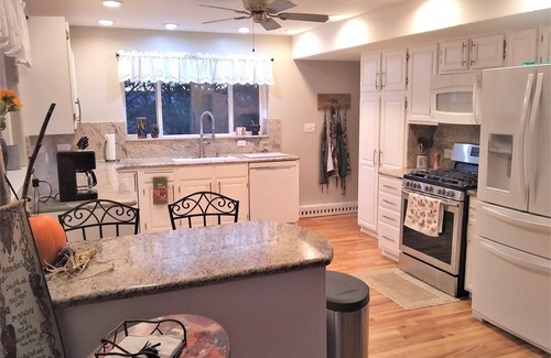 Monument House | Pet-Friendly Retreat at Mt. Herman – Guest Rated 10/10
