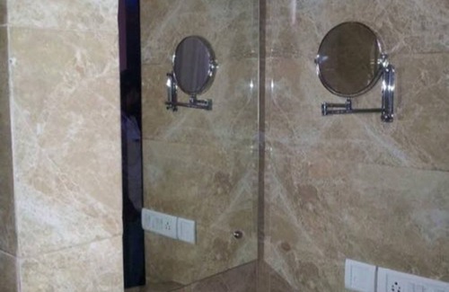 Kashipur Hotel | Accessible Haven with Breakfast and Family-Friendly Amenities