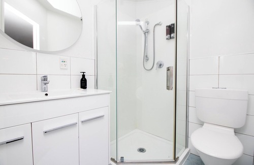 Epsom Hotel | Exceptional Haven Newmarket Suites: Family-Friendly Comfort
