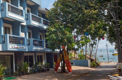 Dona Paula Hotel | Cozy Oceanfront Escape at The Hawaii Comforts