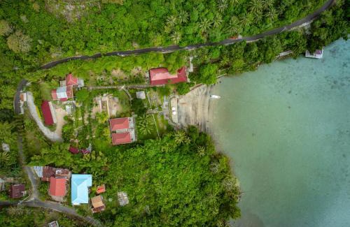 Sabang Hotel | Relax at The Hawk's Nest Resort with Oceanfront Amenities