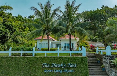 Sabang Hotel | Relax at The Hawk's Nest Resort with Oceanfront Amenities