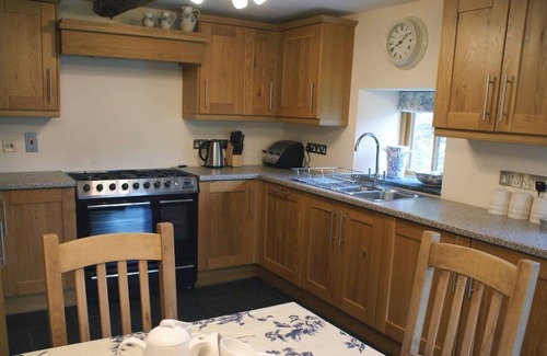 Washbourne Cottage | Discover The Hay Barn: Pet-Friendly Cottage Getaway