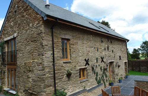 Washbourne Cottage | Discover The Hay Barn: Pet-Friendly Cottage Getaway