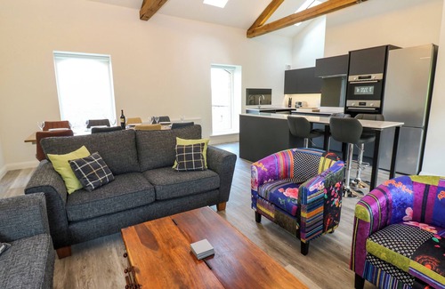 Appleby-in-Westmorland Cottage | Pet-Friendly Getaway at The Hayloft with Beautiful Garden