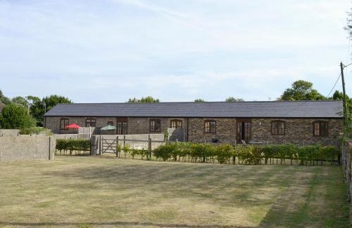 Rochester House | Exceptional Family-Friendly Stay at The Haybarn Hotel