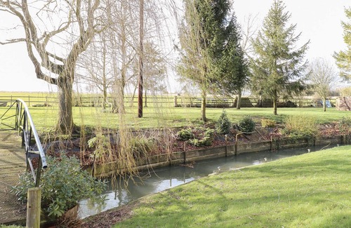 West End Cottage | Discover The Haybarn: Pet Friendly with Breakfast Included