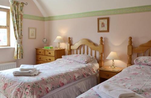 York House | Experience The Hayloft: Family-Friendly Retreat with Hot Tub
