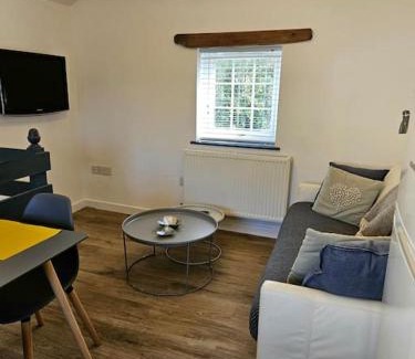 Mount Hawke House | Top-Rated Stay at The Hayloft, Bannsvale Farm