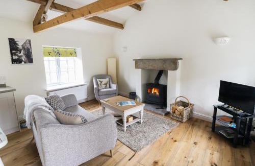 Hawes House | Exceptional Stay at The Hayloft - Pet Friendly & 5 Stars
