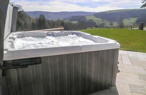 Tirabad House | Discover The Hayloft: A Relaxing 4-Star Retreat