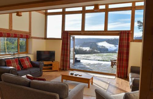 Tirabad House | Discover The Hayloft: A Relaxing 4-Star Retreat