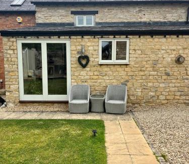 Hanslope Bed & Breakfast | The Hayloft