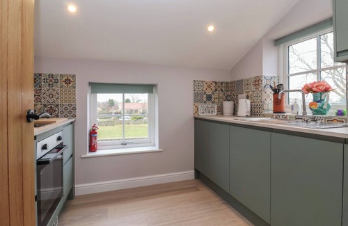 Richmond Cottage | THE HAYLOFT, pet friendly, with a garden in Brompton-On-Swale