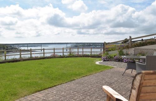Milford Haven House | Experience The Hays: Child-Friendly with 9.7/10 Rating