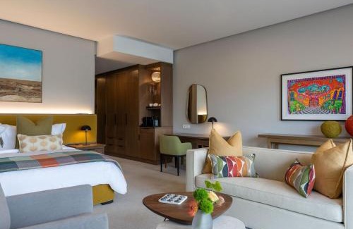 Trawal Hotel | Discover The Hazendal Hotel in the Stellenbosch Winelands