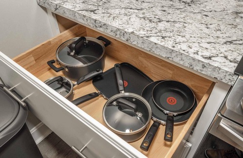 Covington Condo | Discover The Heart of Madison 2: Family-Friendly Getaway