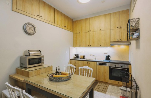 Old Town Rethymnon House | Discover The Heart of The Town: Oceanfront Bliss Awaits