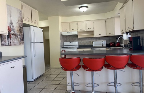 Hillcrest House | Experience Utah's Beauty with Pool and Spa Amenities!