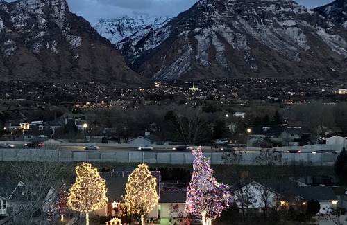 Hillcrest House | Experience Utah's Beauty with Pool and Spa Amenities!