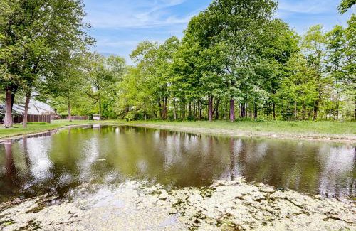 Carmel House | Discover Family-Friendly Comfort at The Heart Pond Resort