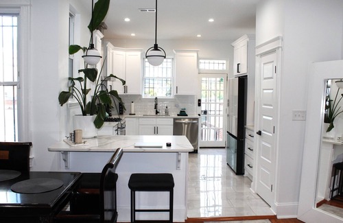 Truxton Circle Condo | Stylish Hearth Hotel: Steps from Nightlife & Ocean Views