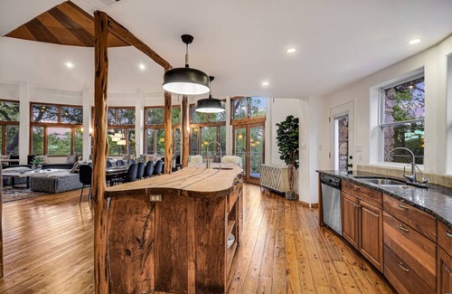 Spicewood Villa | The Heartsong Lodge | Pool & Views | Sleeps 15