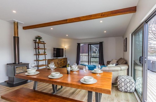 Ohakune House | Discover Heartwood Lodge: 4-Star Family-Friendly Retreat