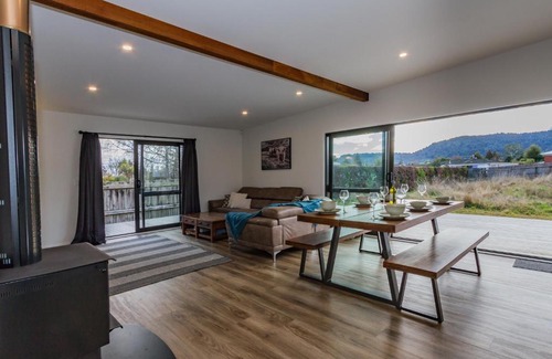 Ohakune House | Discover Heartwood Lodge: 4-Star Family-Friendly Retreat