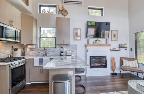 Waynesville House | Perfect Retreat: The Heather @ Water 65 Near Downtown