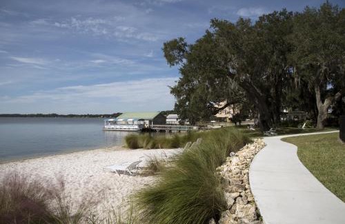 Mount Dora Hotel | Discover Heirloom Inn: Pet-Friendly Oasis with Great Reviews