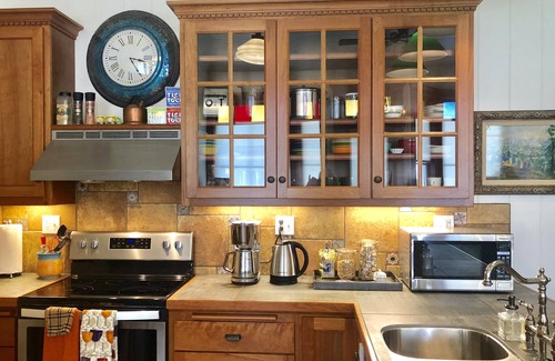 Ferndale House | Book Your Stay: The Heirloom Rose Studio with Top Amenities