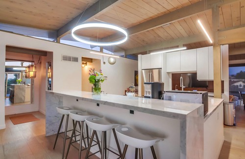 Mount Helix House | Discover The Helix House: Poolside Retreat with Mountain Views