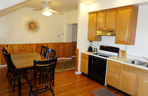 Block Island House | Experience The Hendrickson House: Spa, Breakfast & Family Fun