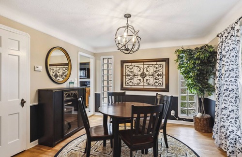 Cuyahoga County House | Cozy Henry House: Pet-Friendly Retreat with Top Amenities