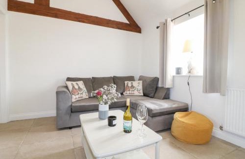 Little Haywood House | Family-Friendly Stay at The Hereford Lodge with Pets Welcome