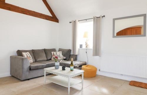 Little Haywood House | Family-Friendly Stay at The Hereford Lodge with Pets Welcome