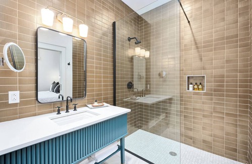 Cullman Hotel | Discover The Heritage Suite: Convenient & Family-Friendly Stay