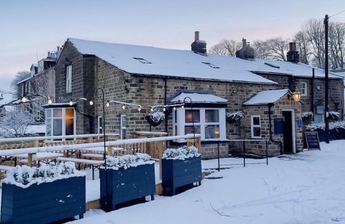 Ilkley House | Discover The Hermit Inn Hideout: Pet-Friendly Retreat
