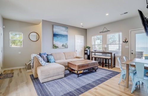 Burnet Apartment | The Heron on Lake Buchanan Dam | Studio in Burnet