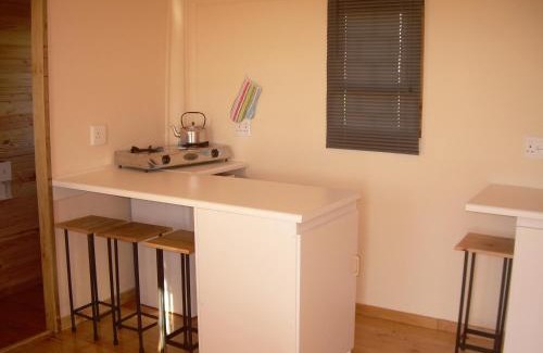 Uitenhage House | Explore The Hexagon Wildlife Conservation: Pet-Friendly Retreat