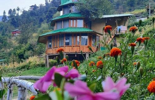 Banjar Hotel | The Hidden Burrow by Whoopers